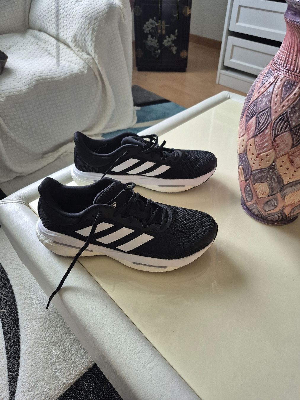 Adidas Scarpe da uomo: Baskets Adidas , Noir/Blanc T.46 – Usato da Epautheyres venduto da Brankaanadadi