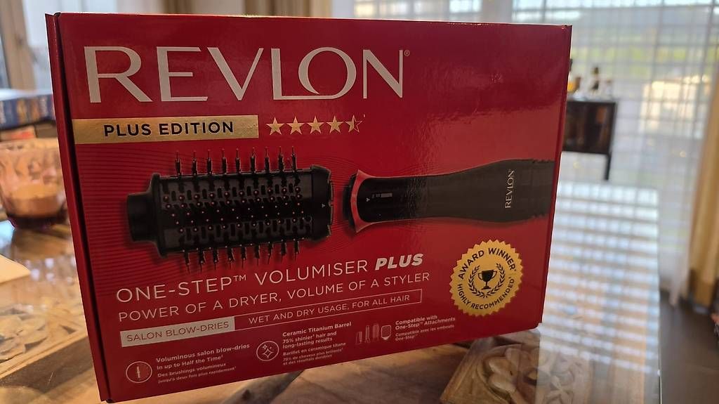 Revlon Föhn: Revlon One Step Volumiser Plus – Gebraucht aus Wängi von bm8677