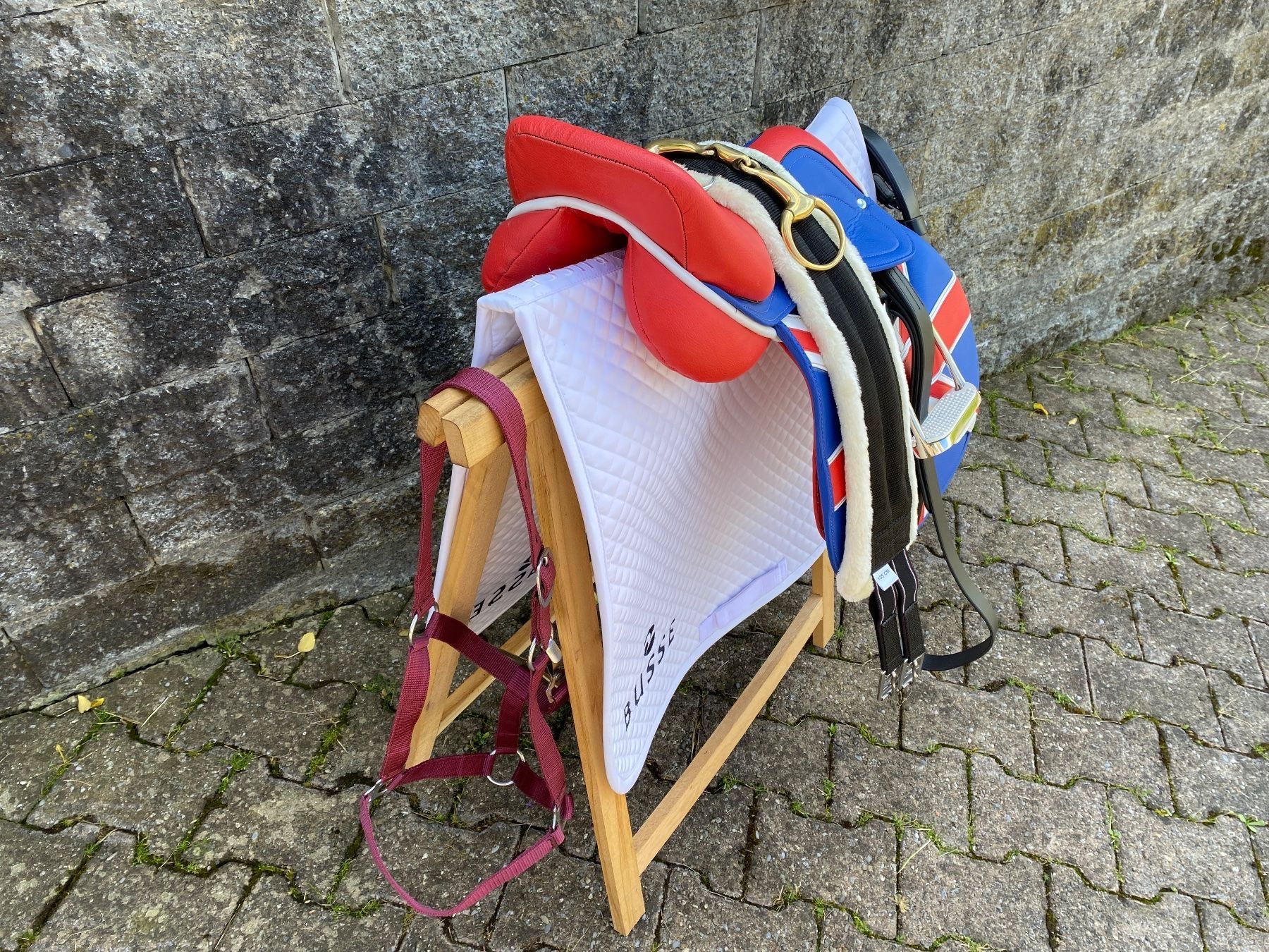 Selle & Accessori: schöner Vielseitigkeitssattel – Usato da Feldbach venduto da Fea1 6
