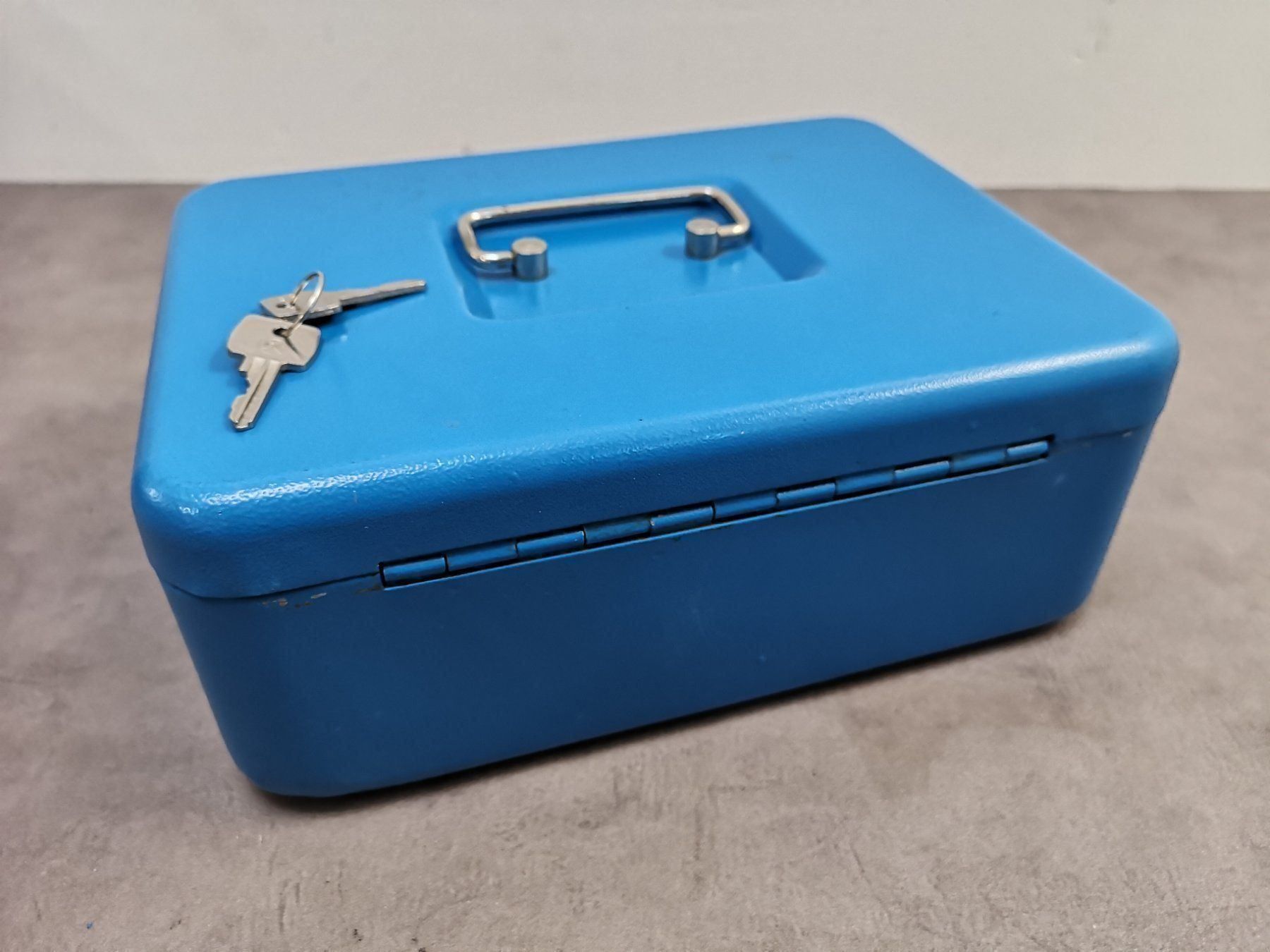 Registratore di cassa: Vintage Geldkassette blau 70er. – Usato da Nottwil venduto da Wondewa-Shop 7