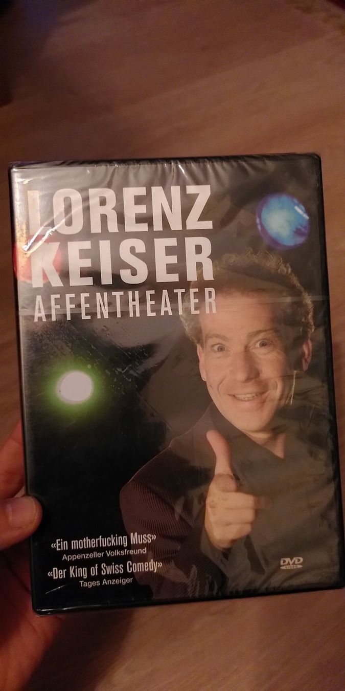 Tutti i DVDs: DVD: Lorenz Kaiser, Affentheater, Comedy – Nuovo e nell'imballaggio originale da Zürich venduto da alessa88