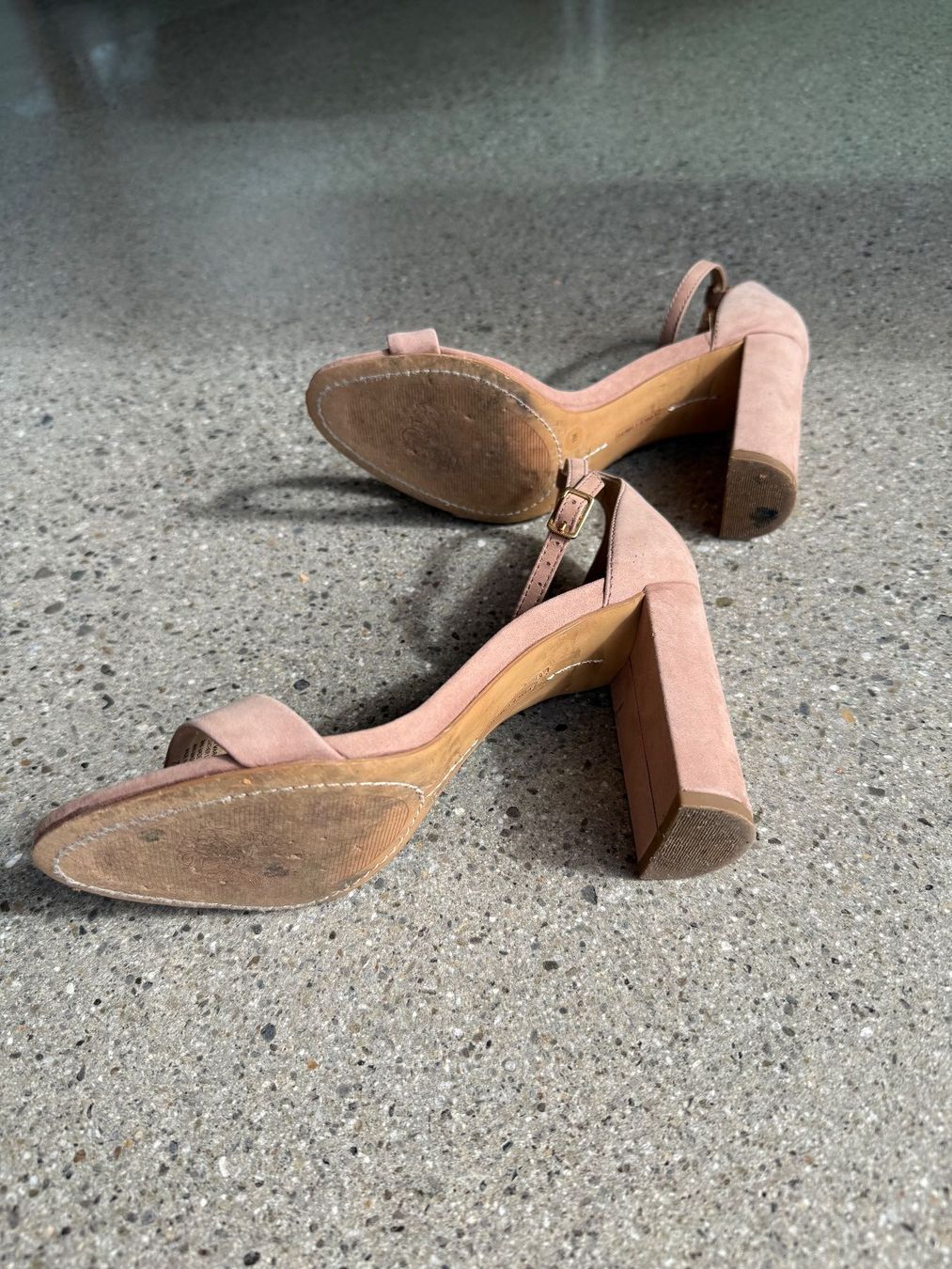 Scarpe da donna: Vince Camuto Sandaletten mit Blockabsatz – Usato da Brütten venduto da Bettina_07 3