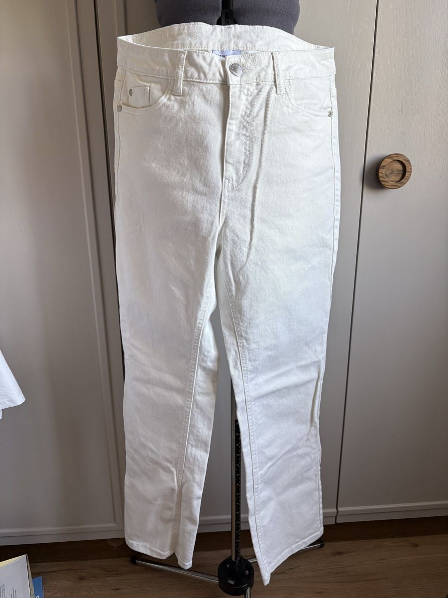 Jeans: Damen Jeans weiss 40 – Usato da Oensingen venduto da Chicotus 1