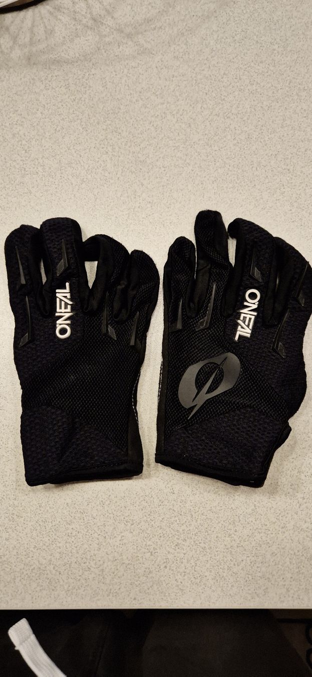Gants & mitaines : Gant o'neal vtt – D'occasion à Cheseaux-Lausanne par stevo85