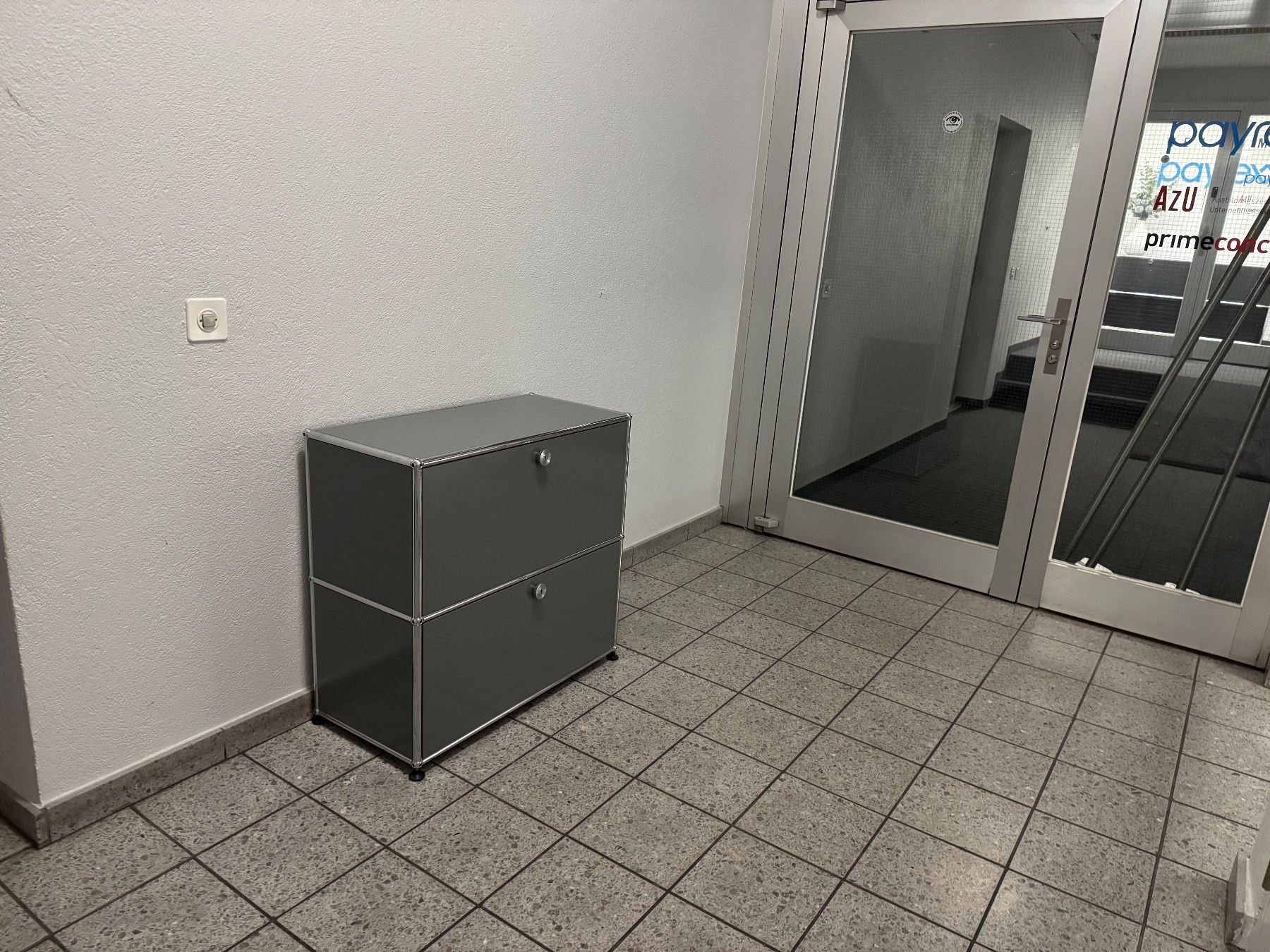 USM Kommoden: Usm Sideboard Mittelgrau Lieferung Gratis – Gebraucht aus Thun von Thuno6