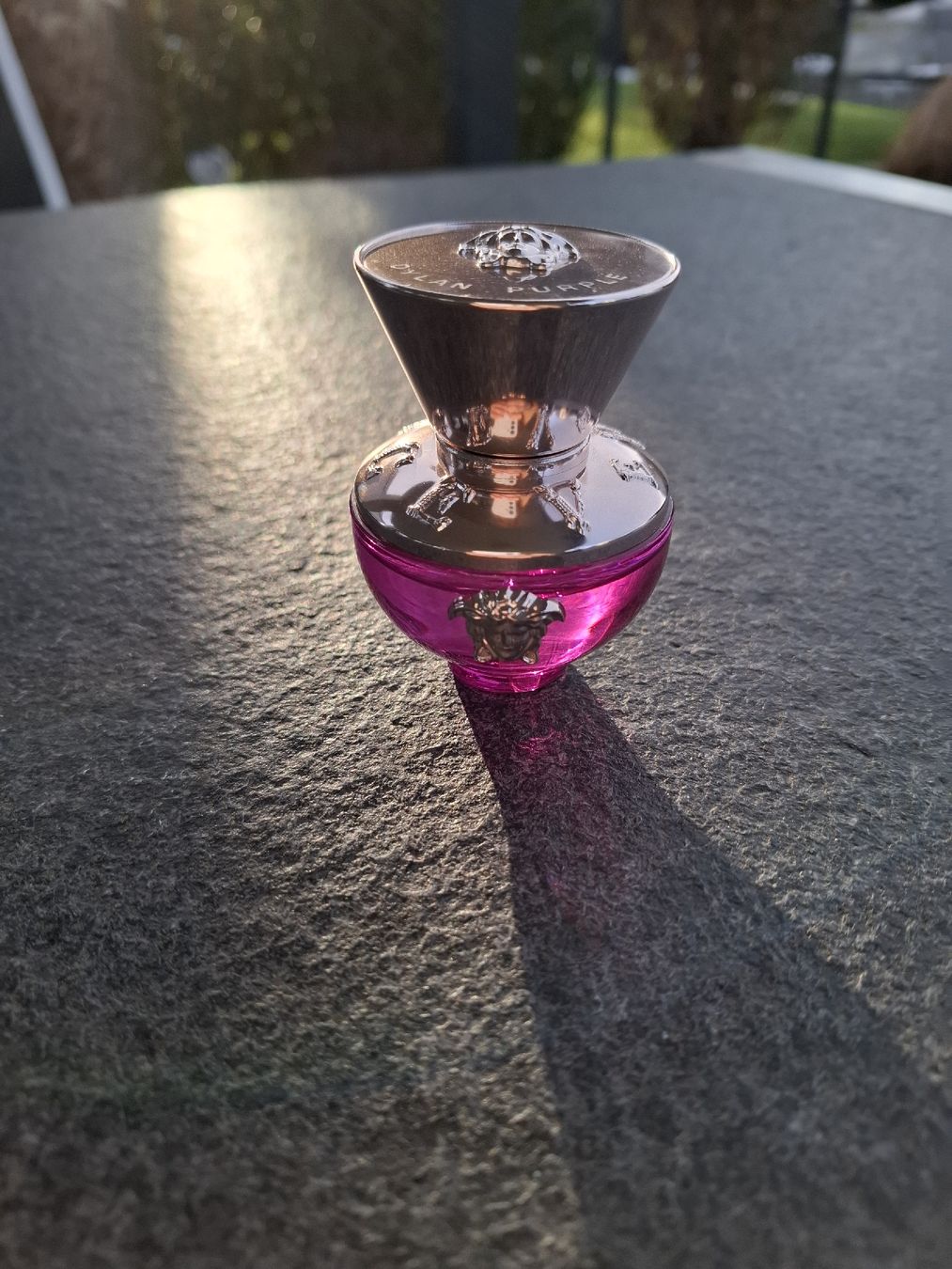 Versace Parfum & Eau de Toilette: Versace Dylan Purple EdP 30ml, neuwertig – Neu (gemäss Beschreibung) aus Grosswangen von fesch01