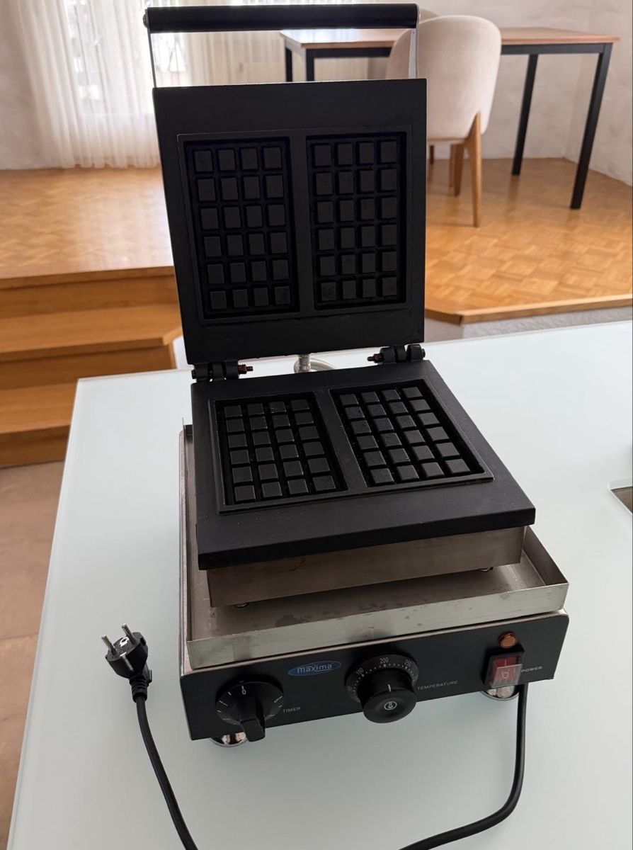 Elettrodomestici da cucina: Waffelautomat Maxima 2000W Edelstahl, gebraucht – Usato da Wil SG venduto da yus_f6cx 1