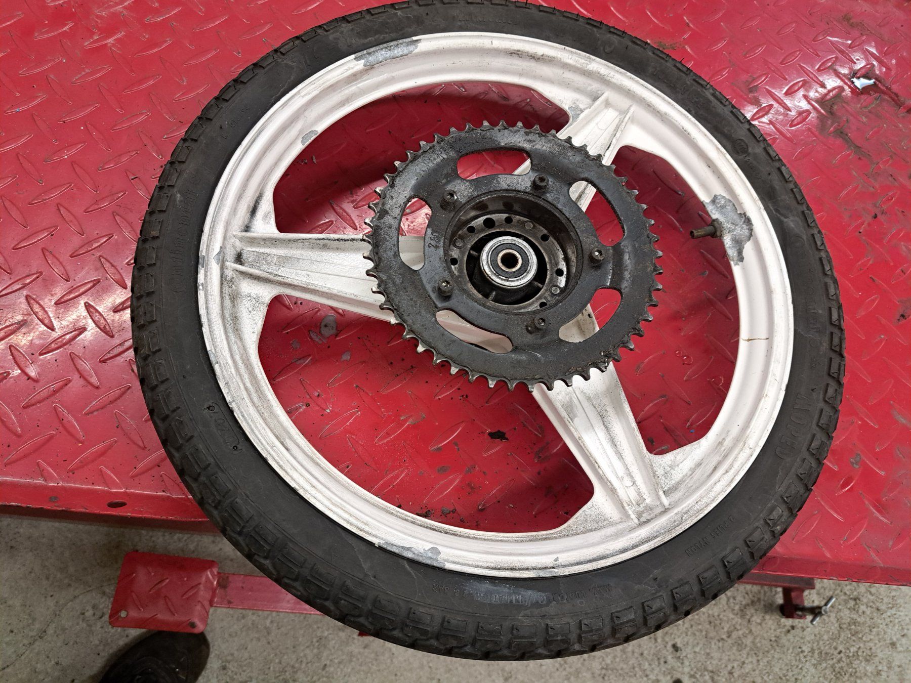 Puch Mofas: Zwei Puch Manet Räder mit Gabel – Gebraucht aus Holziken von Lenz-Driver 6