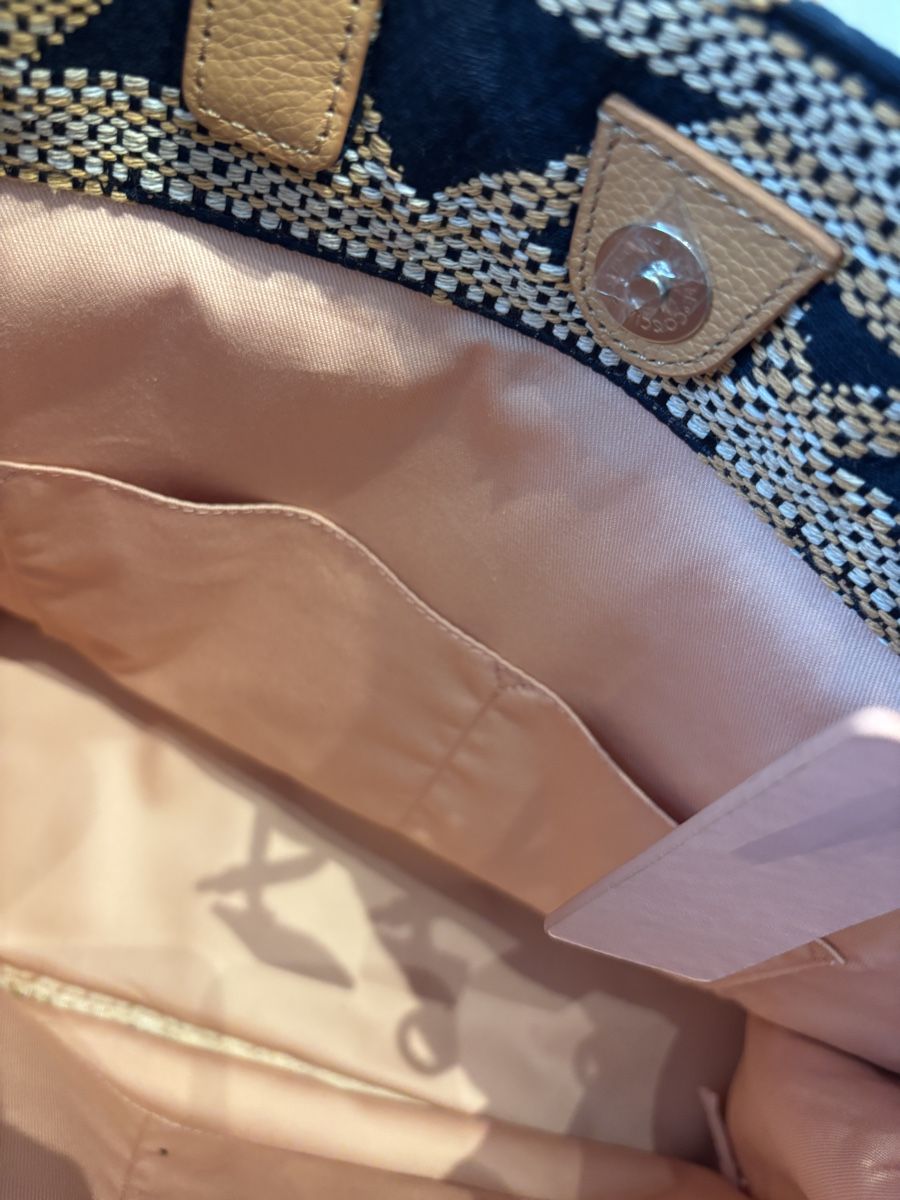 Coccinelle Taschen für Damen: Tasche von Coccinelle – Neu (gemäss Beschreibung) aus Herzogenbuchsee von ameise02 2