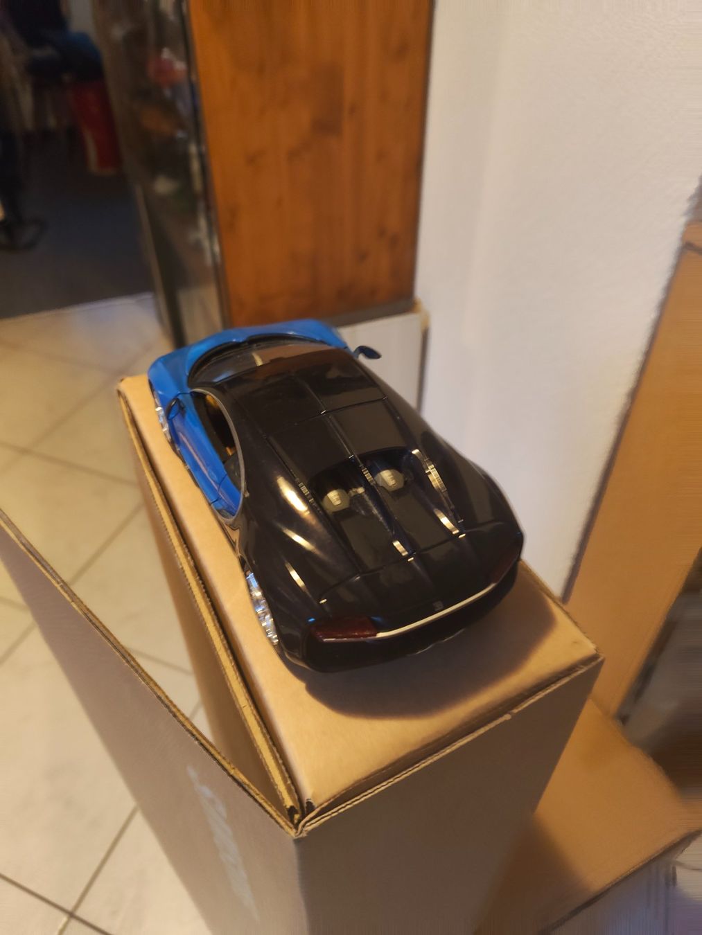 Maisto Modellini d'auto: Maisto Bugatti Chiron 1:24 – Usato da Affeltrangen venduto da Faman20 1