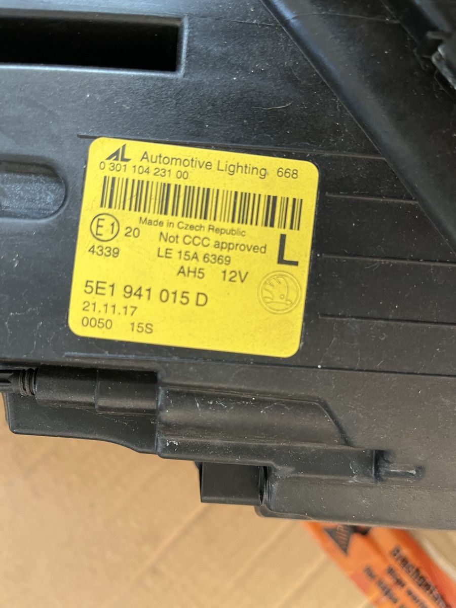 Fari: Scheinwerfer SKODA Octavia RS 5E1 941 016 D LED  – Usato da Ballwil venduto da Bueri23 1