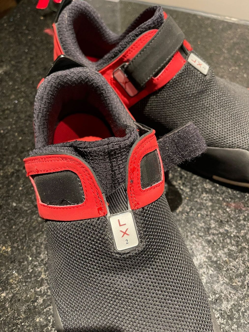 Jordan Scarpe da uomo: Jordan LX 2 Black/Red - Grösse 48.5 / US 14 – Usato da Buch am Irchel venduto da Sweetharth 2