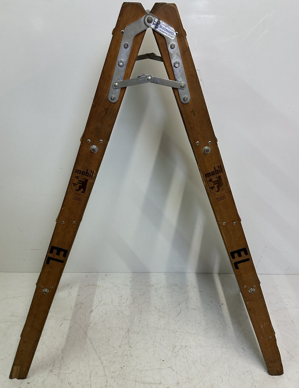 Scale: Bugnard Holz Bockleiter Klappleiter 130 cm Vintage – Usato da Luzern venduto da Lager6640 3