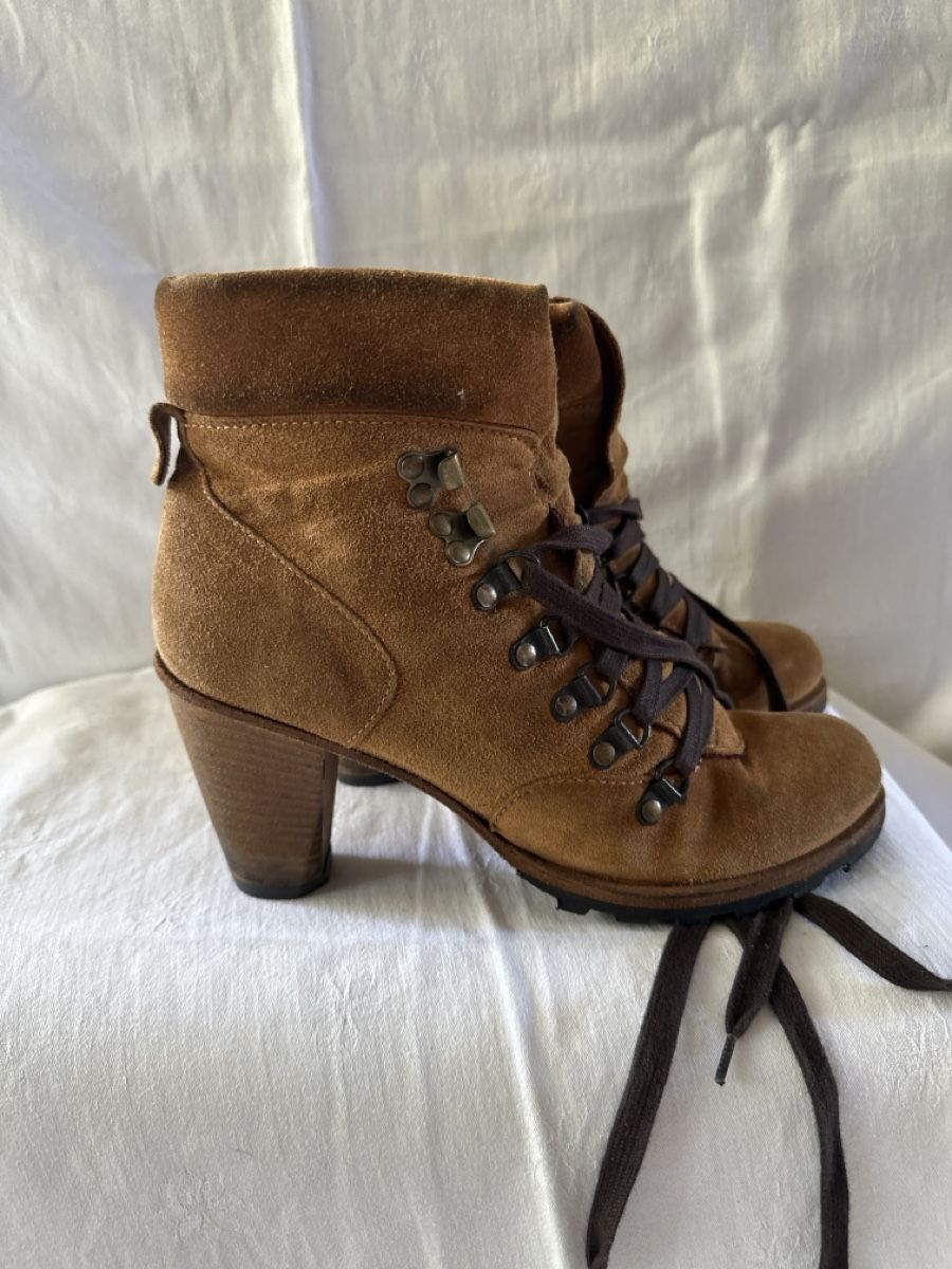 Chaussures femmes: Candice Cooper Stiefeletten Nr 38 – D'occasion à Stabio par MAARINAA 1