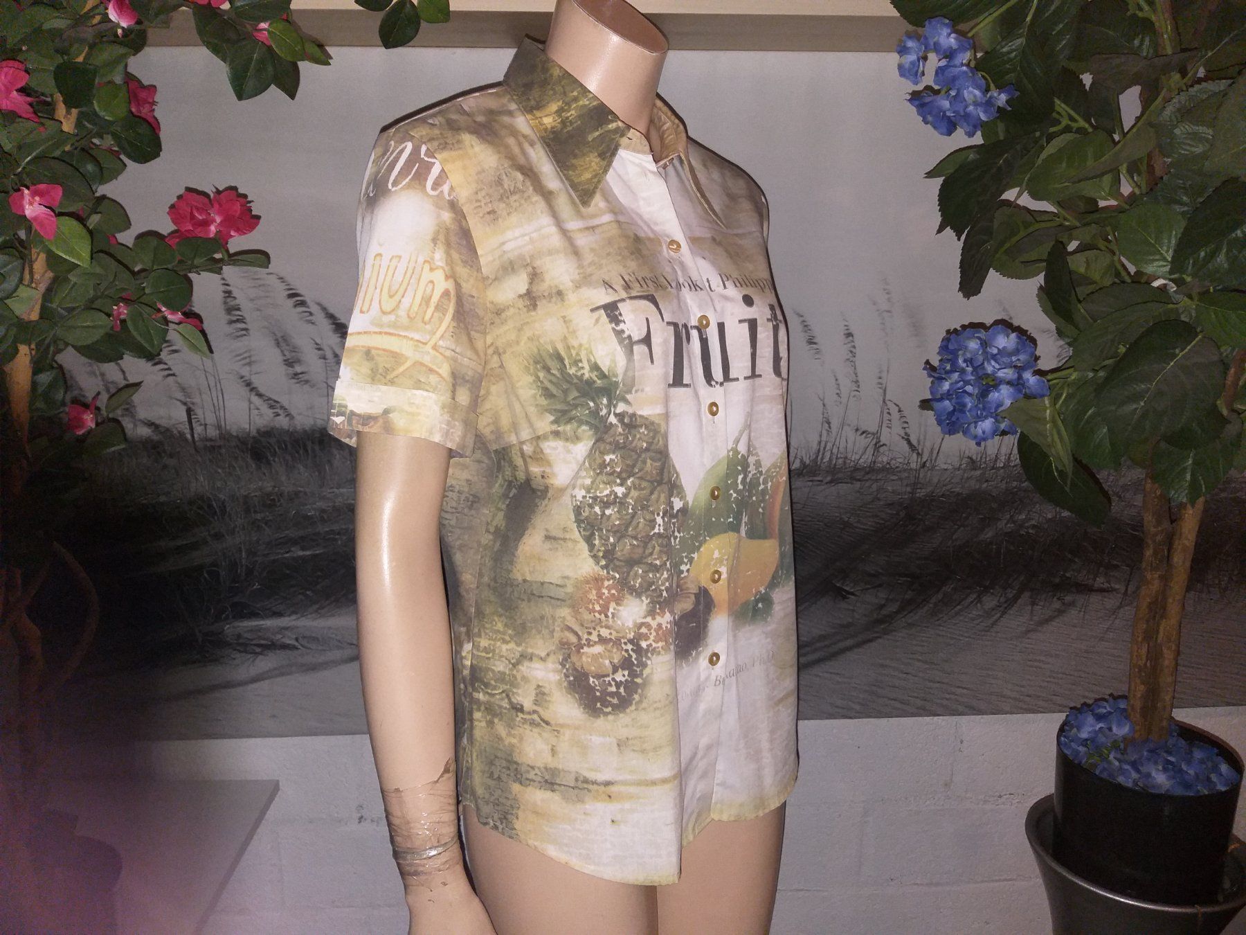 Madeleine Camicette: MADELEINE Blouse / Bluse taille / Grosse 42 – Usato da Cossonay-ville venduto da Super-Price-Quality 2