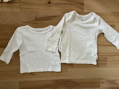 2 Langarmshirts Kinder weiss Grösse 62 Zustand neu