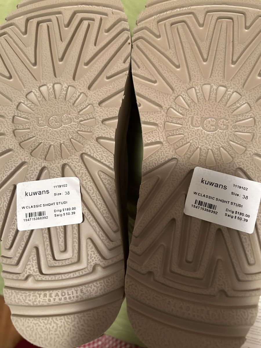 Ugg Damenschuhe: UGG Boots 38 – Neu und originalverpackt aus Zürich von whitelily 3