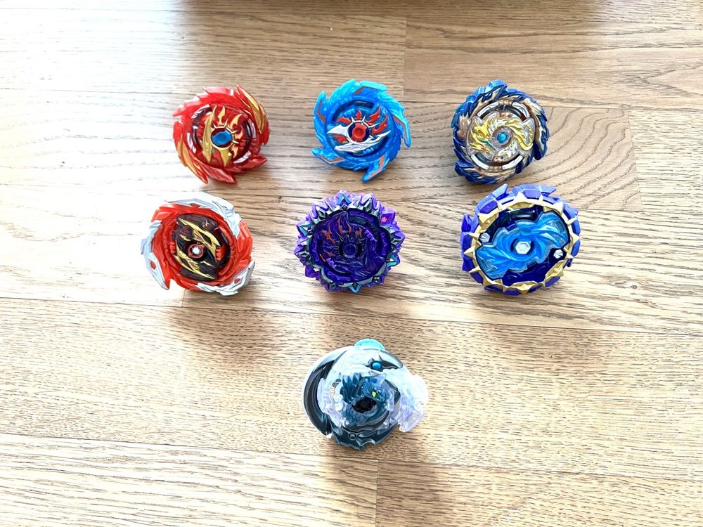 Beyblade Arena & 7 Beyblades | Kaufen auf Ricardo