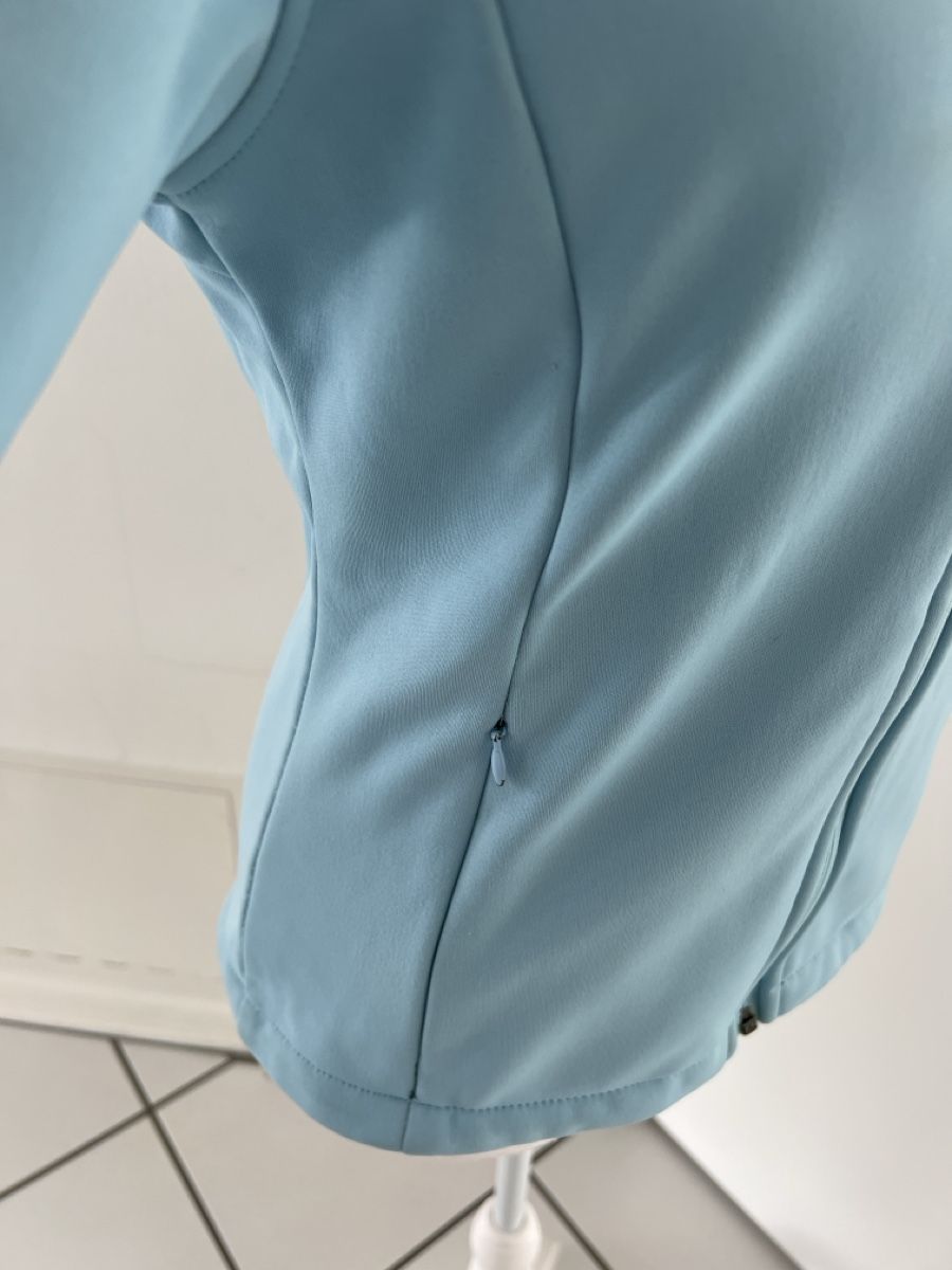 Giacche: K-Tec Damen Softshell Jacke, hellblau, Grösse 36 - Top! – Usato da Oberuzwil venduto da DanaB01 1