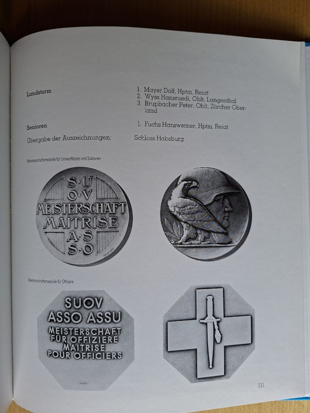 Libri: Schweizer Armee Militär Buch von 1989 – Usato da Schwanden Sigrisw venduto da cadieux71 9