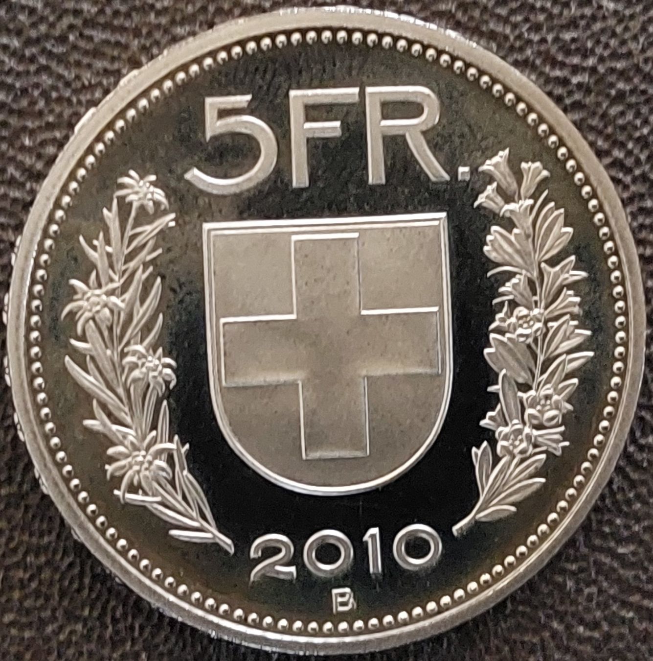 Tutti le monete: 5 Franken 2010 stgl. / aus Münzsatz – Nuovo (secondo la descrizione) da Arch venduto da coinsandmore