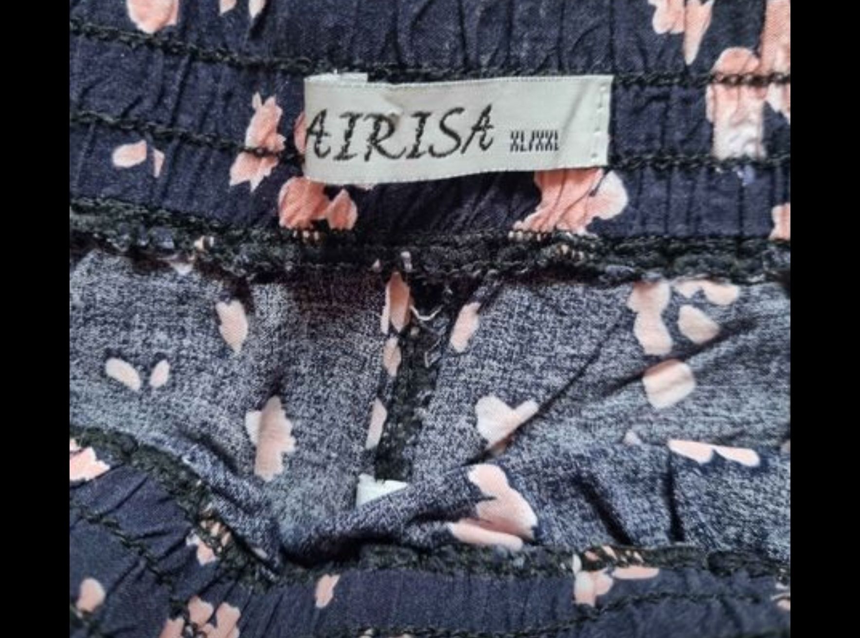 Kleiderpakete: Lot 2 t-shirts et 1 short – Gebraucht aus Sion von Oonathoo 2