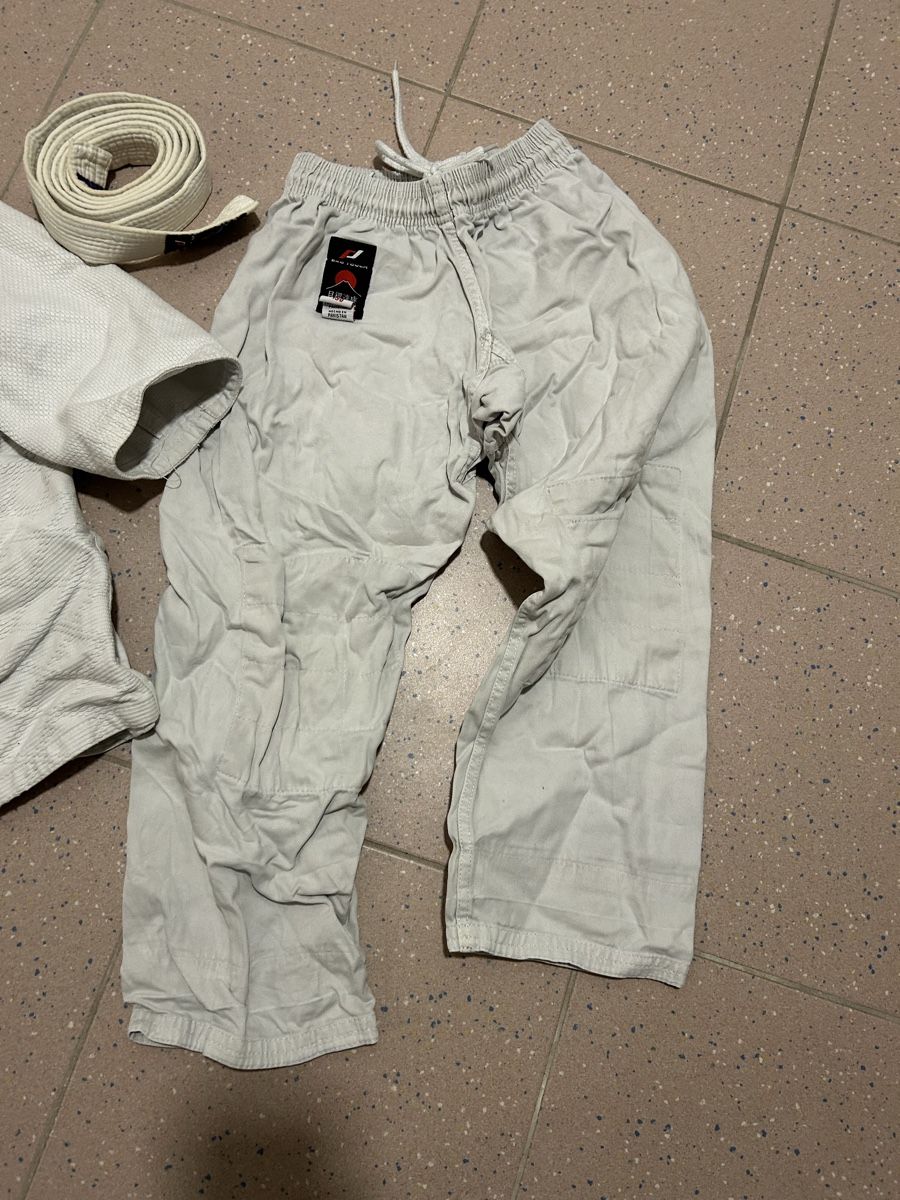 Kimono: Judoanzug, Grösse 130 – Usato da Opfikon venduto da Pam30 2