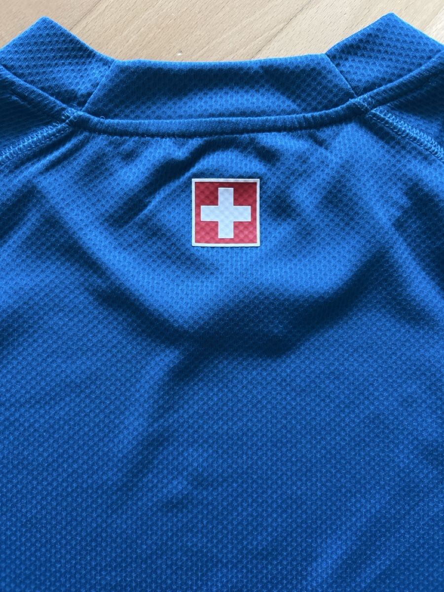 Schweizer Nati Leibchen & Hosen: PUMA SFV Schweizer Nati Set NEU ORIGINAL VERPACKT – Neu und originalverpackt aus Luzern von Sunnysmile0511 3