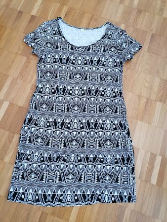 KangaRoos Sommerkleid, Gr.M Schwarz-Weiss Muster, Top!