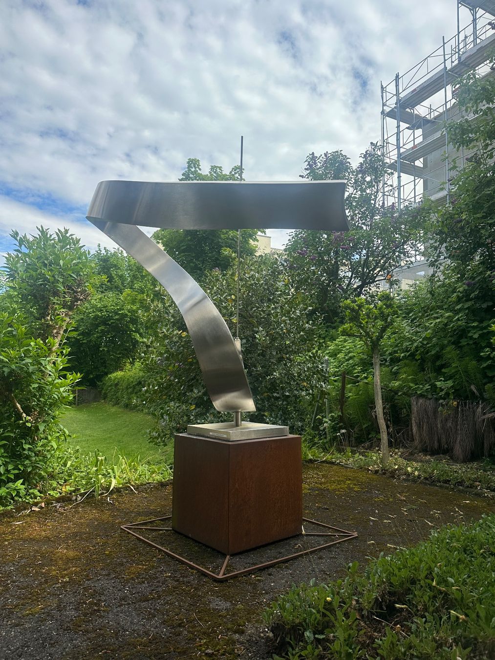 Sculture & Statue: Sonnenuhr – Usato da Dietikon venduto da boot32 5