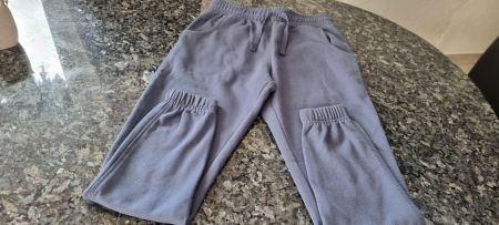Jogginghose L&D blau Grösse 134 neu