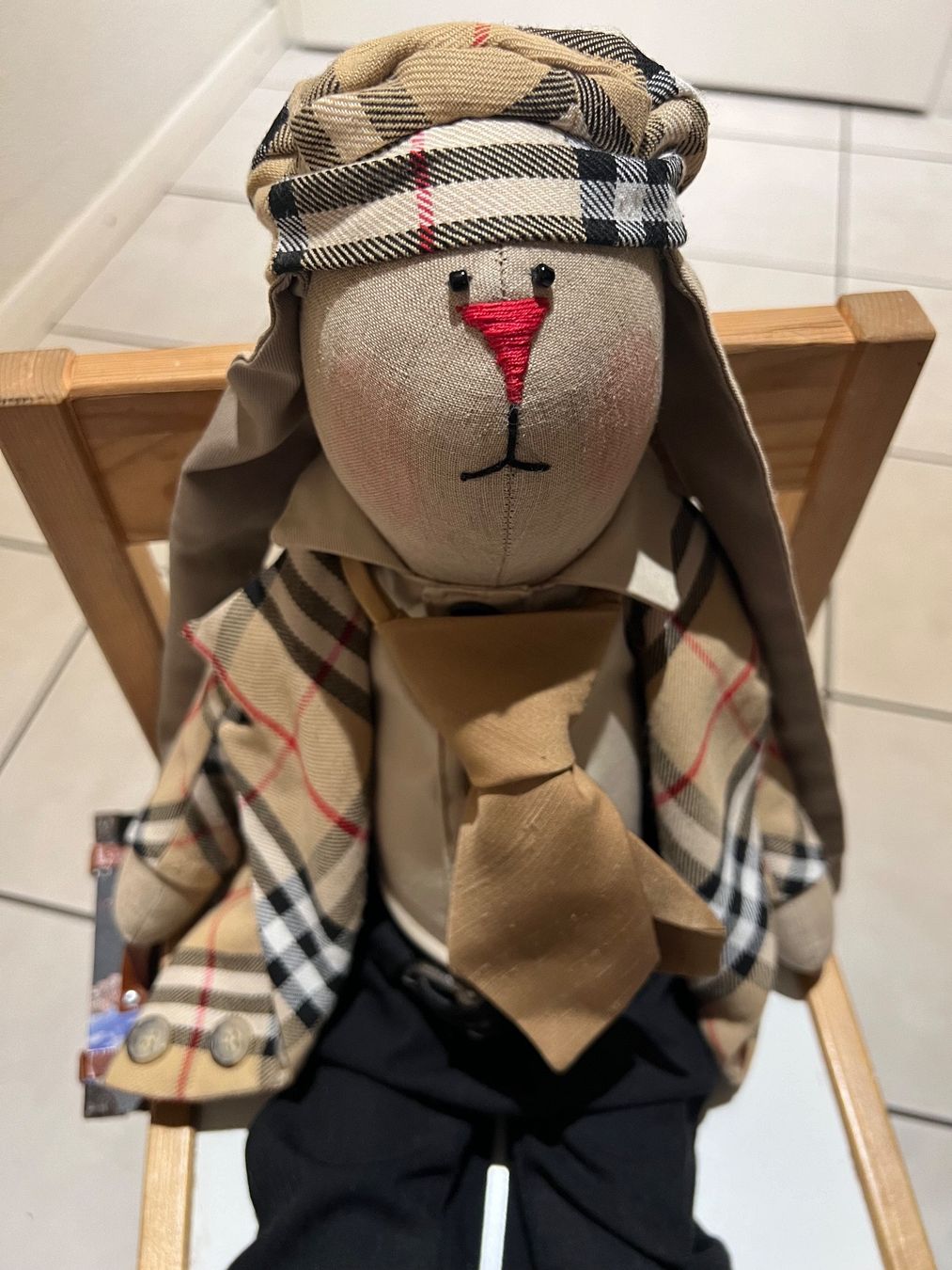 Tutte le decorazioni: Peluche burberry – Usato da Monthey venduto da Joseph-29 1