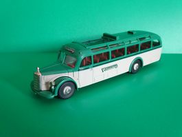 Mercedes Reisebus von Brekina 1/87