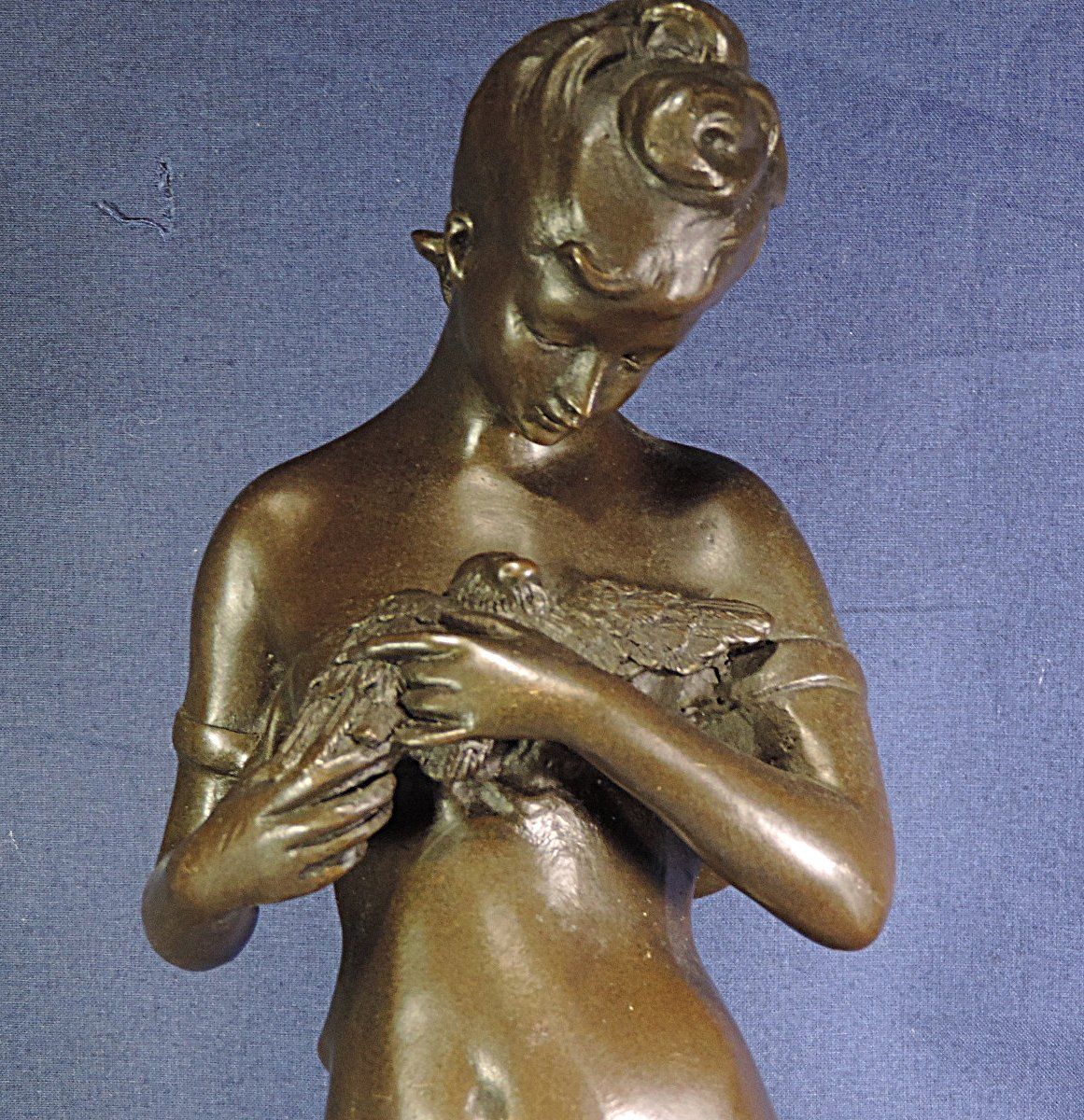 Skulpturen & Statuen: Signierte Jugendstil Bronzefigur, Dame mit Taube – Gebraucht aus Duggingen von roterbambus 6