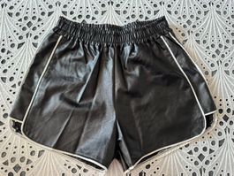 Coole Kunstleder Shorts Gr S Schwarz Neuwertig