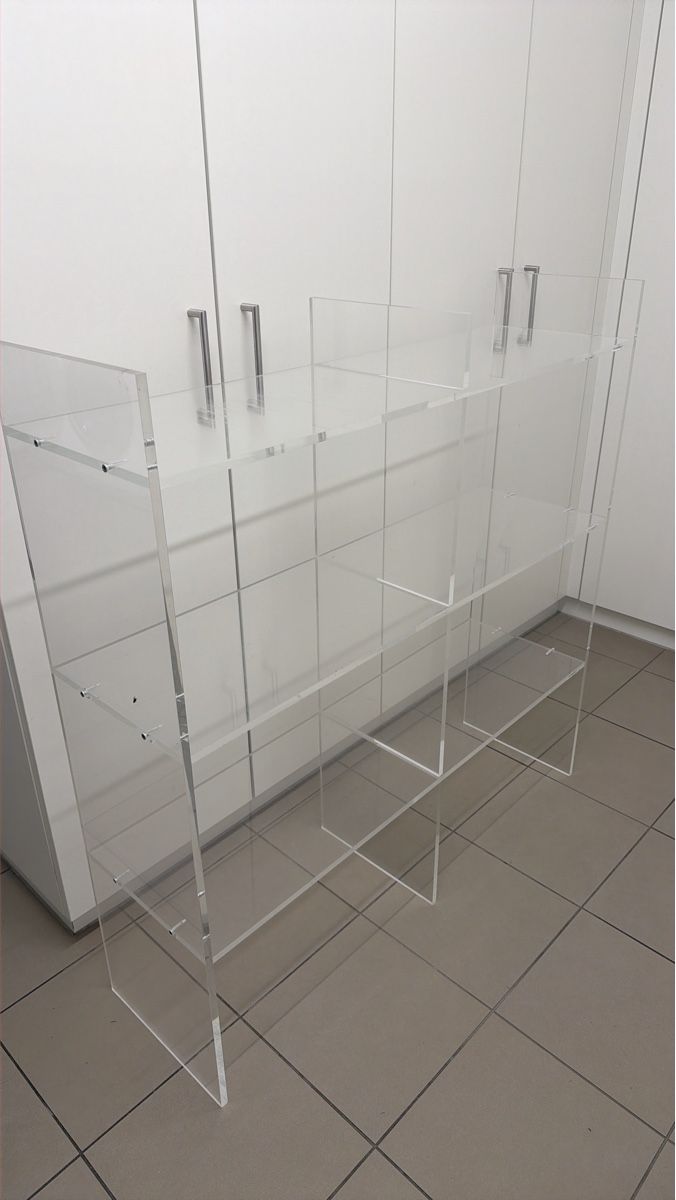 Étagères: Plexiglas Regal.Acryl Regal . – D'occasion à Adligenswil par goverla11