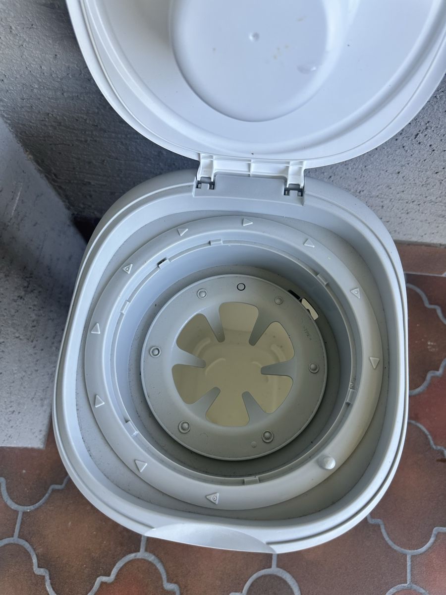 Cestini per rifiuti: Sangenic Nappy Disposal Bin Used White Grey – Nuovo (secondo la descrizione) da Rüschlikon venduto da G_q7pw 2