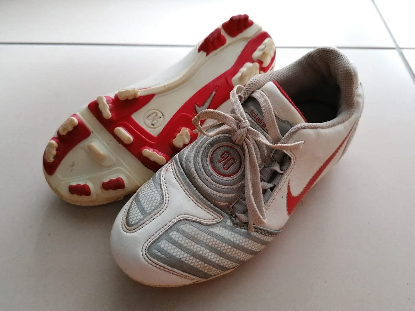 Nike Scarpe per ragazzi: Fussballschuhe – Usato da Liestal venduto da luceat 1