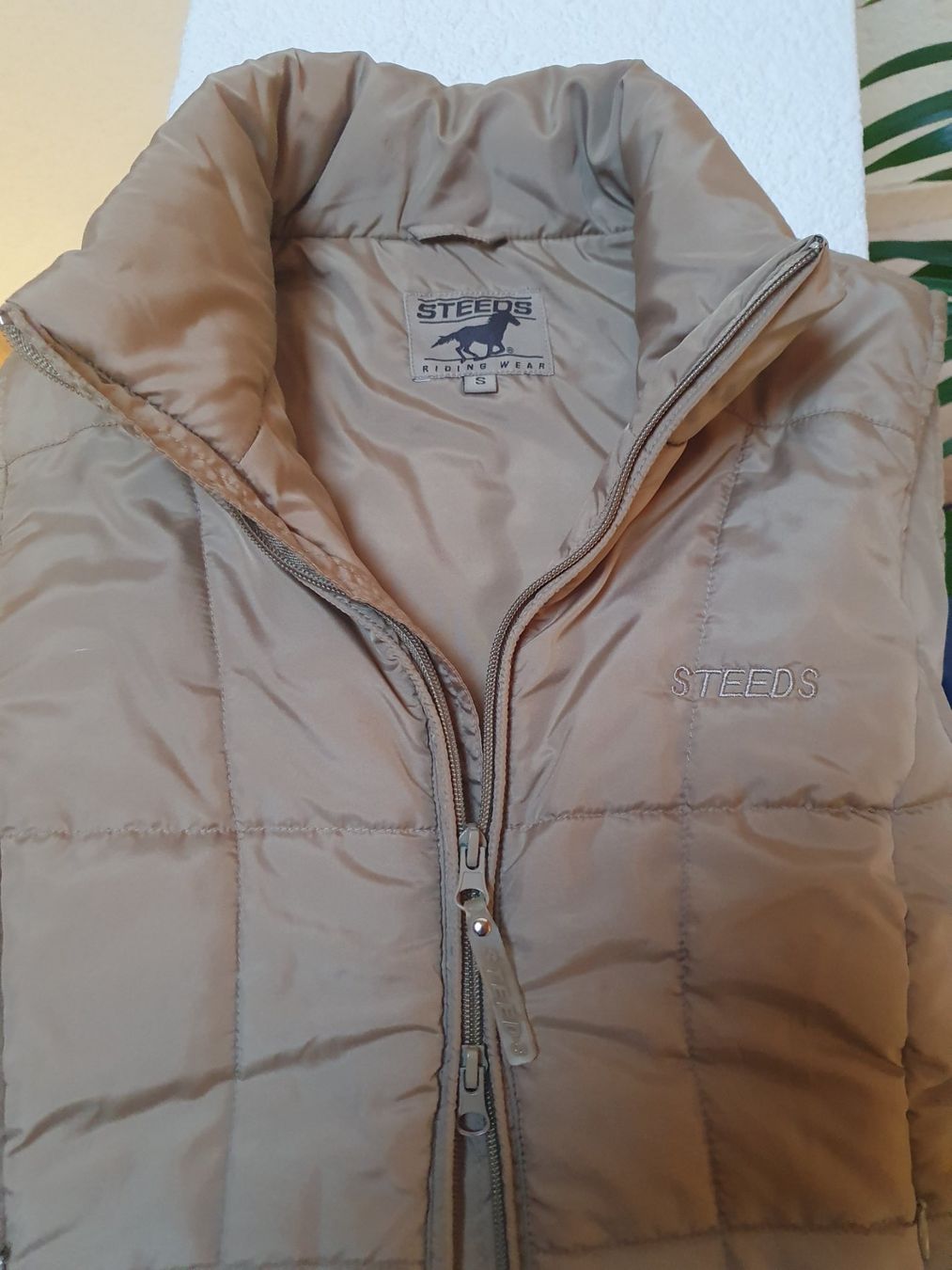 Gilet & Giacche senza maniche: Steeds Damen Weste Grösse S beige – Usato da Teufen AR venduto da pischa 2