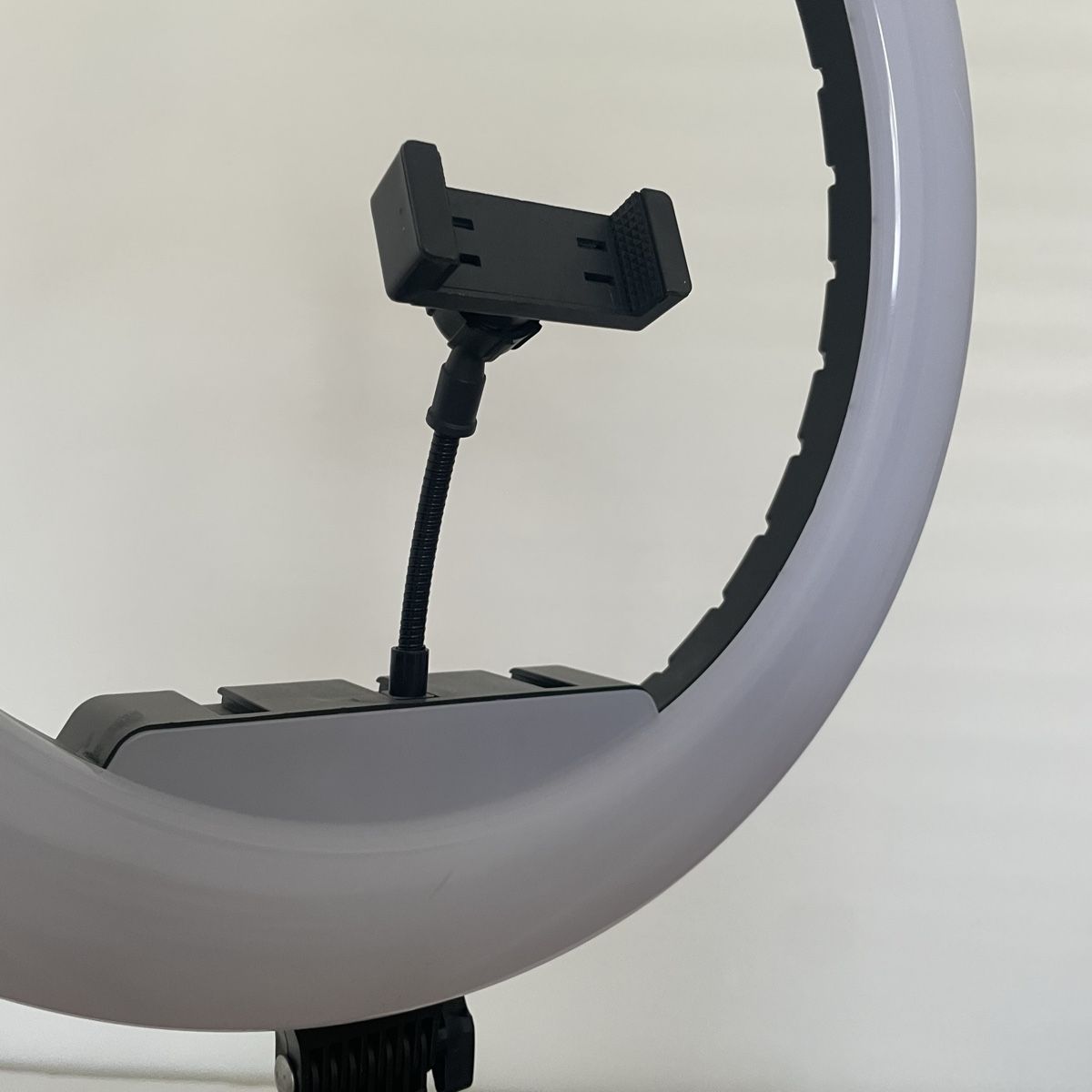 Lampade: Ringleuchte LED White 45cm – Nuovo (secondo la descrizione) da Utzenstorf venduto da beatrice.ch 4