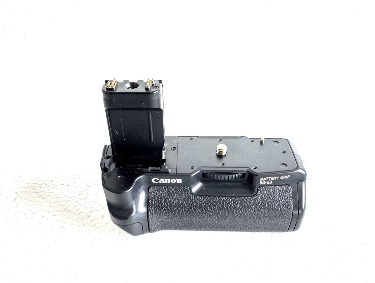 Canon Fotocamera: CANON BG-E3 Battery Grip – Nuovo (secondo la descrizione) da Zürich venduto da Tapehead