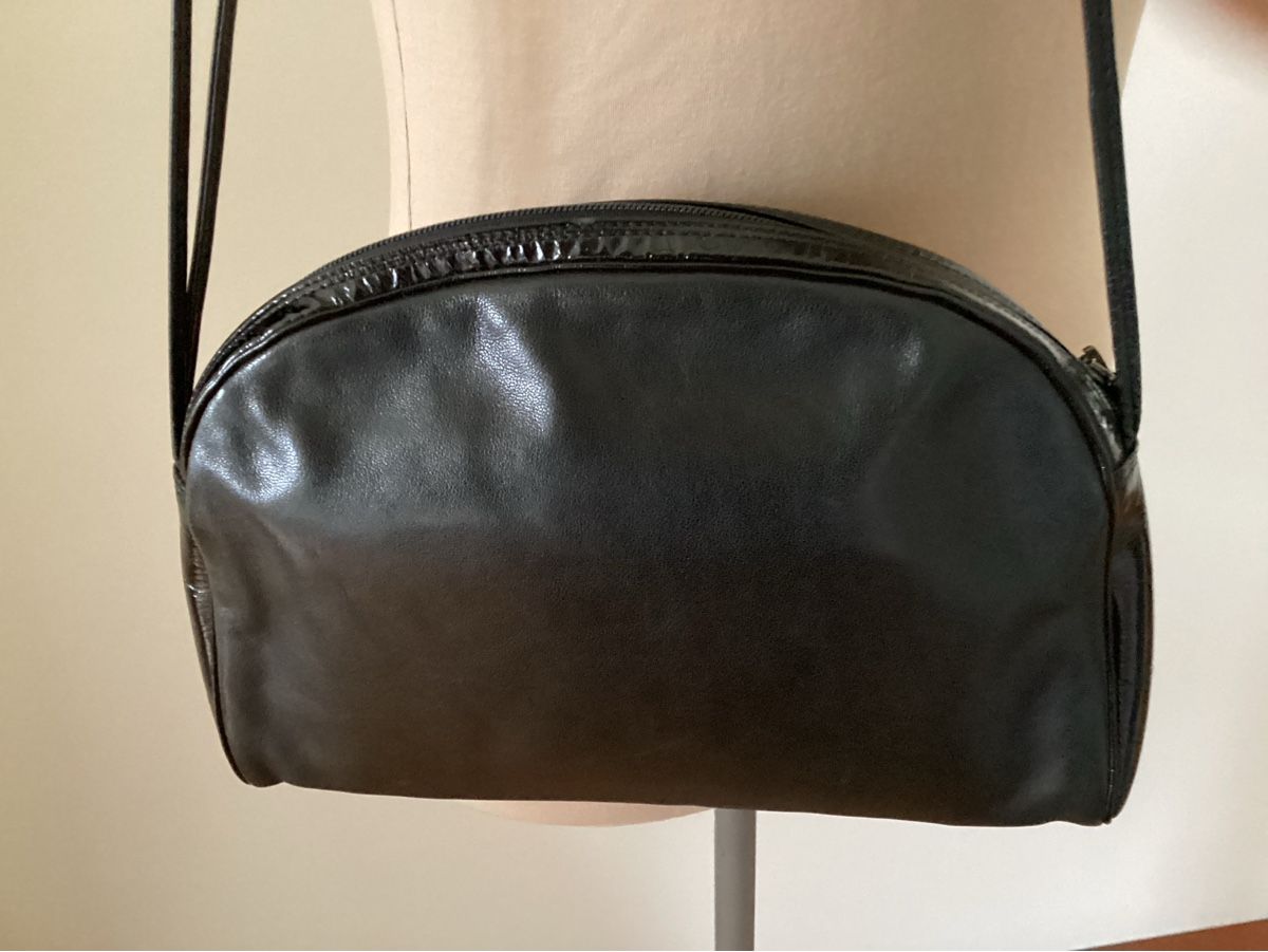 Taschen für Damen: Louis Féraud, Damenumhängetasche – Gebraucht aus Salenstein von Esprit57 2