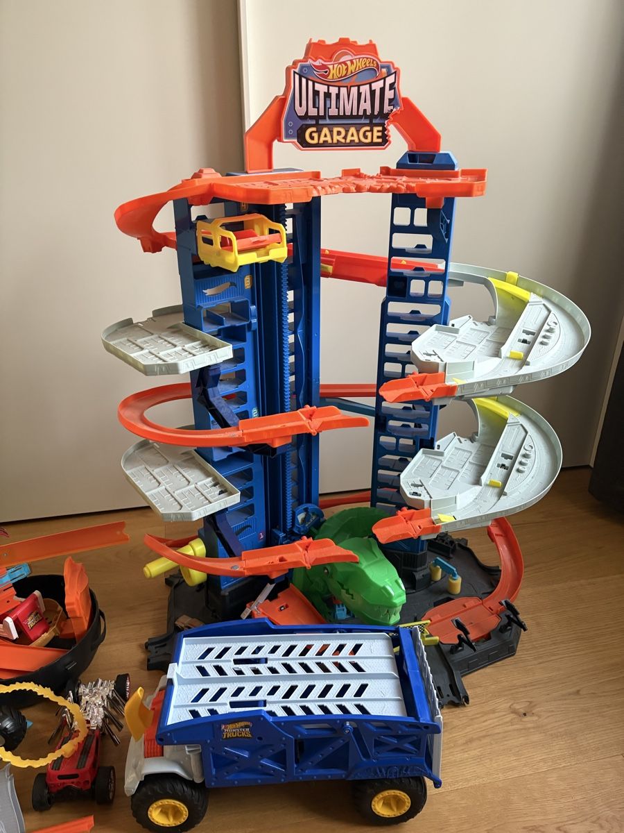 Hot Wheels Giocattoli: Grosses Hotwheel Package – Usato da Geroldswil venduto da quatschi0 1