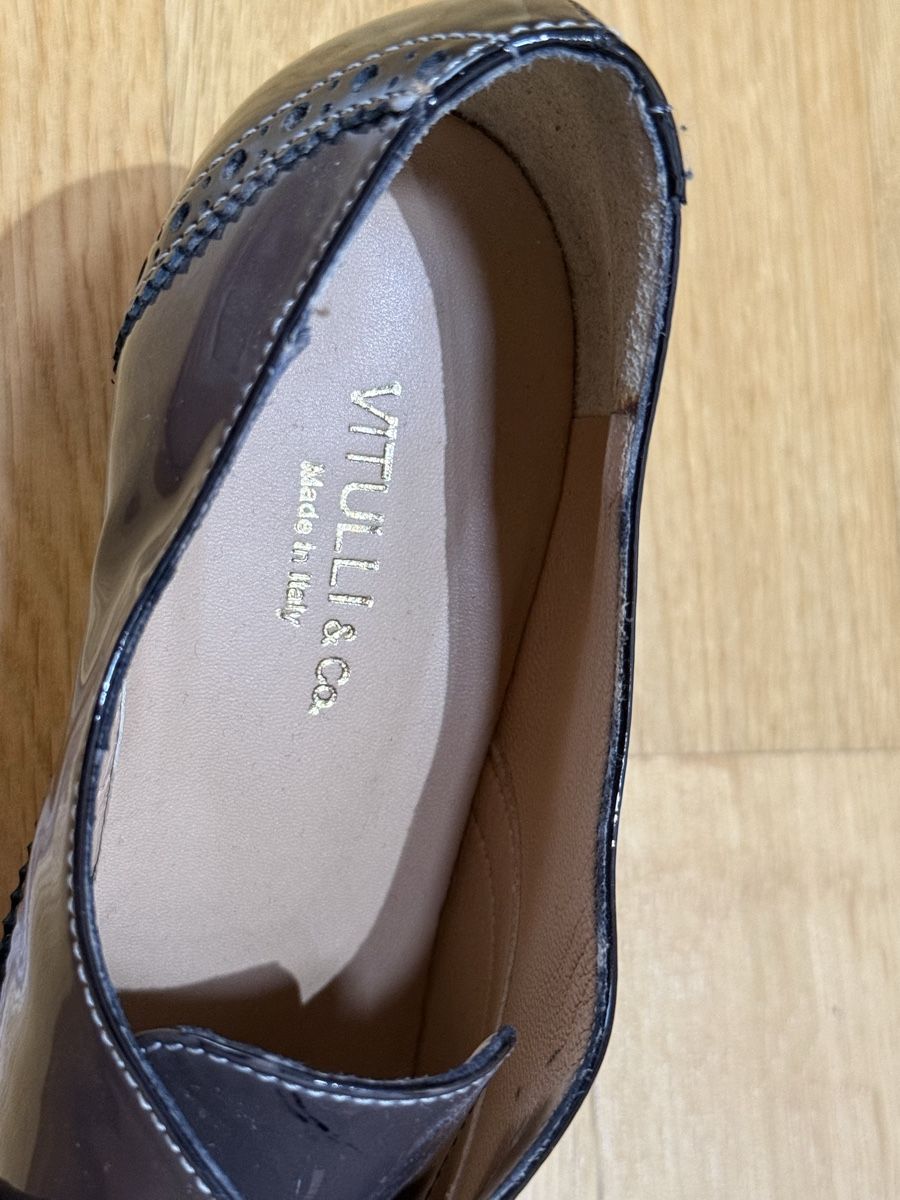 Chaussures femmes: Schuhe VITULLI & CO Lackleder Grösse 39 – D'occasion à Volketswil par Flamingo_66 5