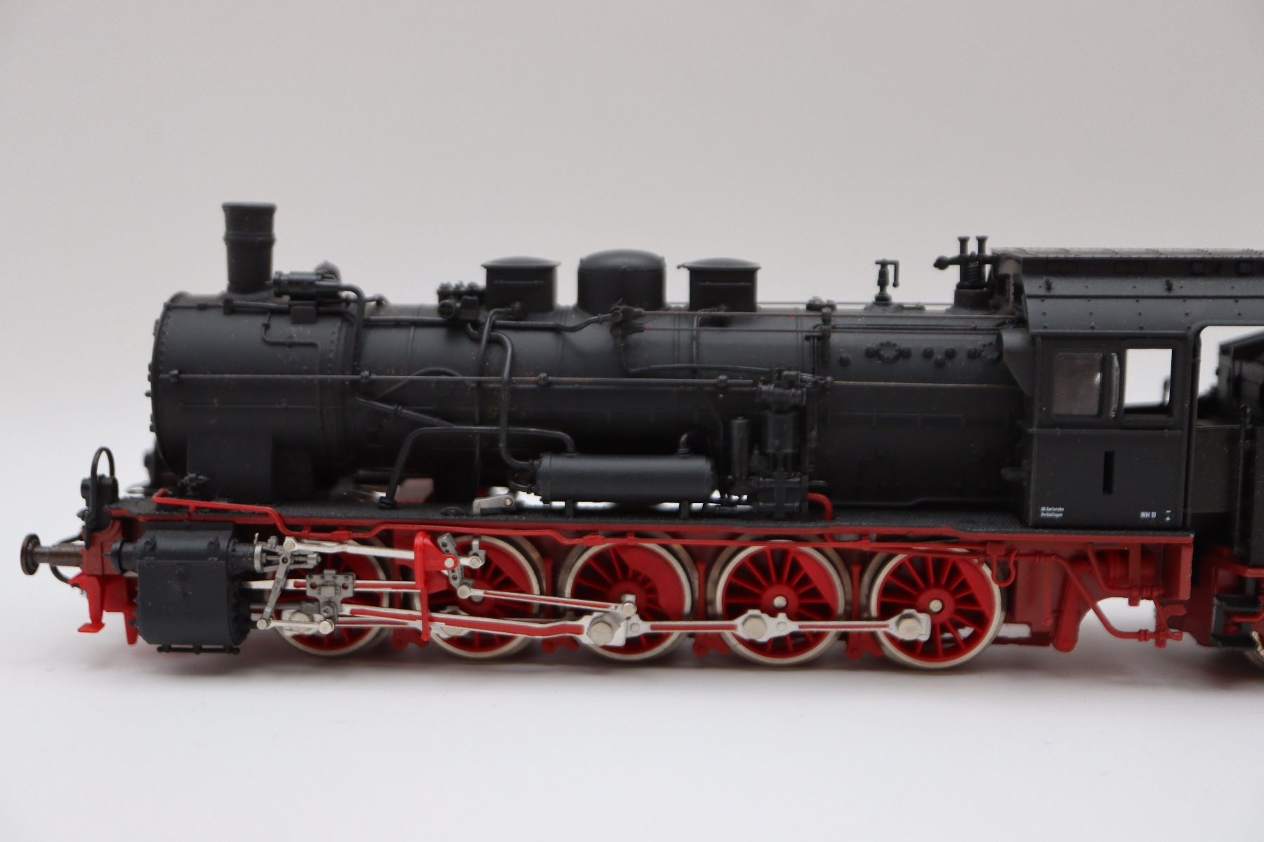 Roco Modellini di ferrovie: Roco H0 Dampflok Tenderlok Schwarz Rot – Usato da Zürich venduto da KE-Sales 2