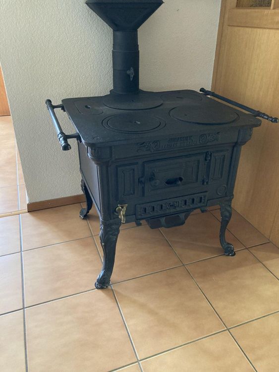 Ancien Poêle à Bois En Fonte - 78x95x70cm - Chauffage Intérieur Traditionnel