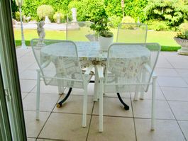 4 CHAISES EN METAL BLANCHE