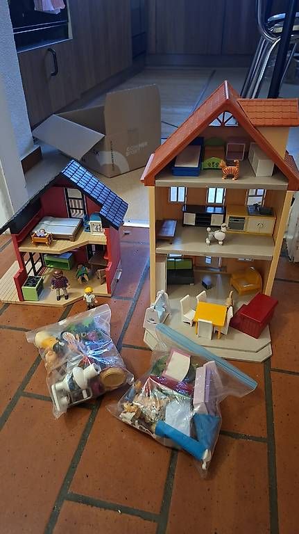 Spielzeuge: Playmobile Haus – Gebraucht aus zürich von Shanti79 2