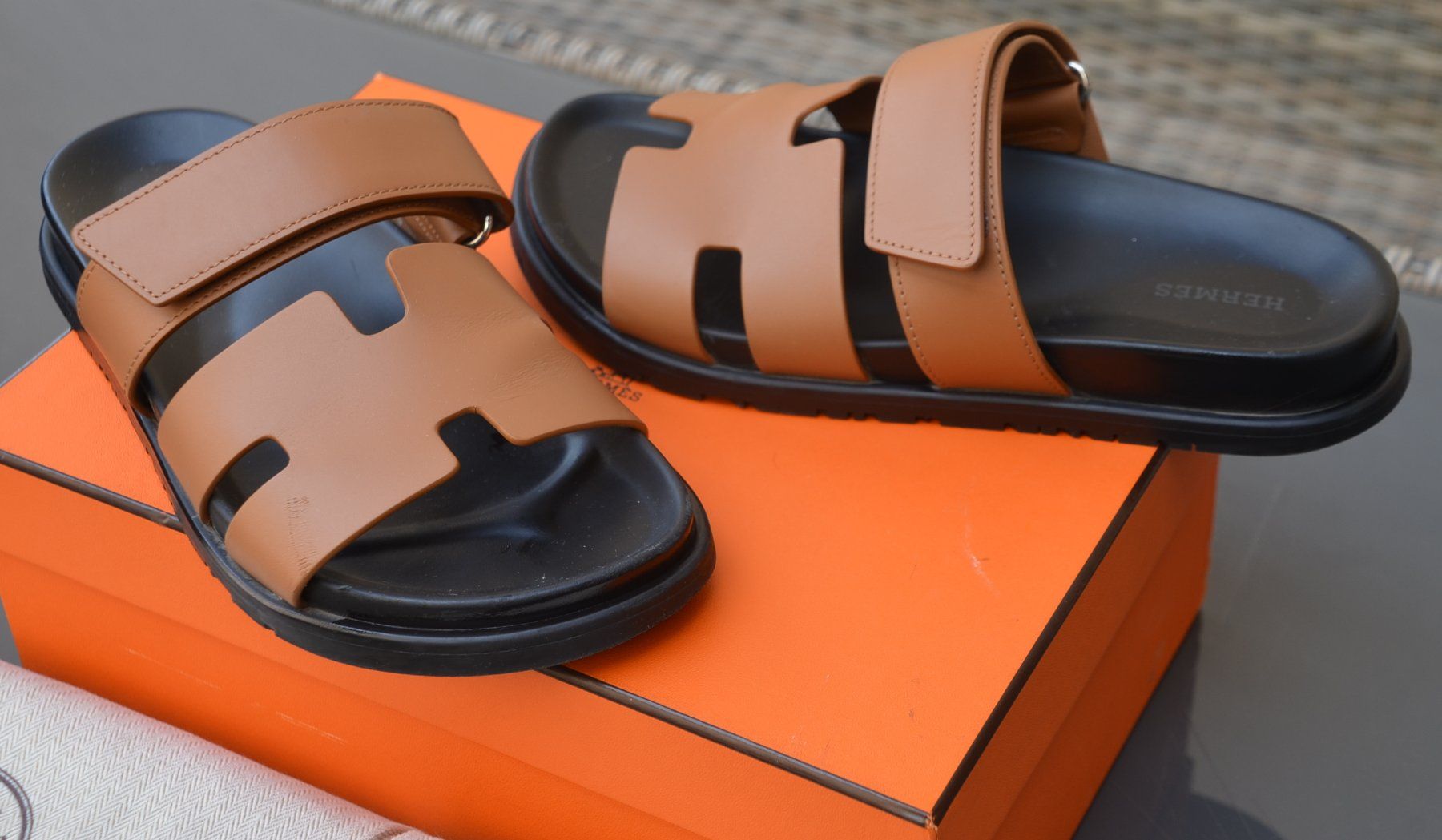 Hermès Scarpe da donna: Hermès Chypre Sandalen / Sandales .39 – Usato da Collonges venduto da Auganien 2