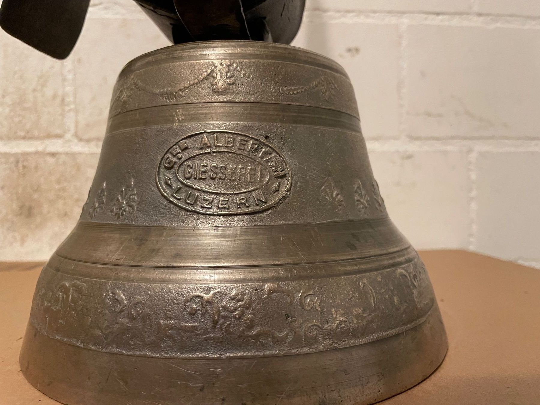 Campanacci mucche: Antike Geb. Albertan - Glocke ab 1.00 Fr. – Usato da Birrhard venduto da magisto52 2